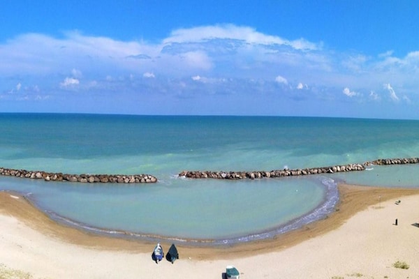 Foto van Vakantiehuis in Senigallia met Tuin BBQ - Vakantiehuis in Senigallia - AreaSummer20KM