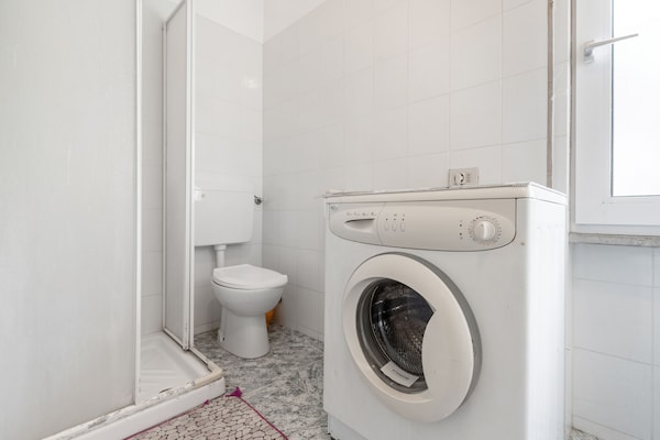Foto van Appartement in San Salvo met barbecue in de tuin - Vakantiehuis in San Salvo - BathRoom