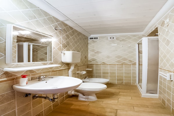 Foto van Vakantiehuis in Castiglione bij het Meer - Vakantiehuis in Castiglione del Lago - BathRoom