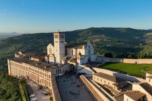 Foto van Hilltop apartment with swimming pool - Vakantiehuis in Assisi - AreaSummer5KM