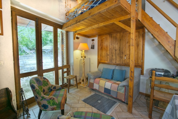 Foto van Vakantiehuis in Assisi met verwarmd zwembad - Vakantiehuis in Assisi - LivingRoom