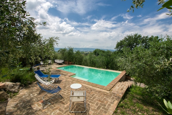Foto van Vakantiehuis in Assisi met verwarmd zwembad - Vakantiehuis in Assisi - PoolOfHouse