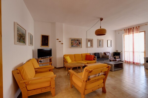 Foto van Appartement op slechts 100 meter van de zee - Vakantiehuis in Castelsardo - LivingRoom