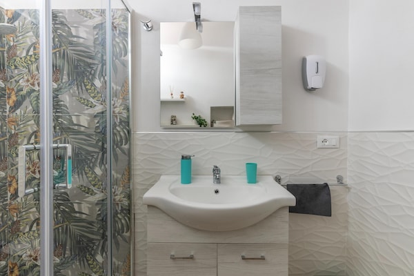 Foto van Appartamento con aria condizionata - Vakantiehuis in Sassari - BathRoom