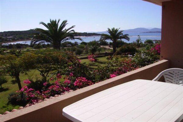 Foto van Residentie Porto Coda Cavallo in Sardinië - Vakantiehuis in San Teodoro - Terrace