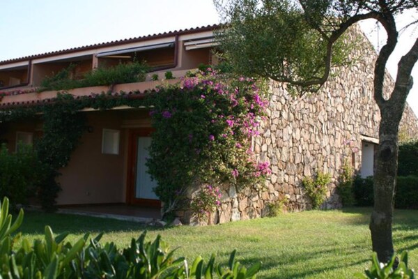 Foto van Residentie Porto Coda Cavallo in Sardinië - Vakantiehuis in San Teodoro - ExteriorSummer