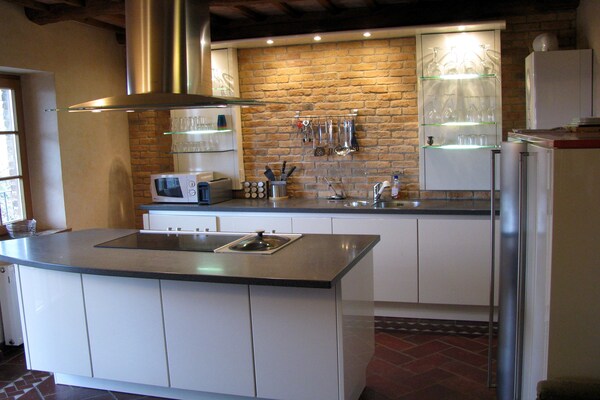 Foto van Landhuis in Langhe met Zwembad en Wijnhuis - Vakantiehuis in Bastia Mondovì - Kitchen
