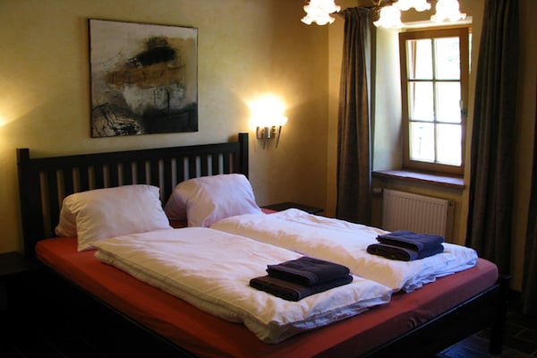 Foto van Landhuis in Langhe met Zwembad en Wijnhuis - Vakantiehuis in Bastia Mondovì - BedRoom