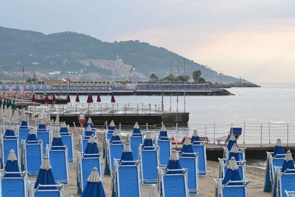 Foto van Casa vacanze Madonna della Neve - Vakantiehuis in diano san pietro - Untagged