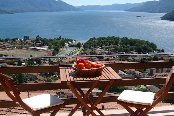 Foto van Appartement Panorama met zwembad - Vakantiehuis in Maccagno - Untagged
