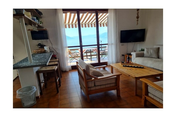 Foto van Appartement Panorama met zwembad - Vakantiehuis in Maccagno - Untagged