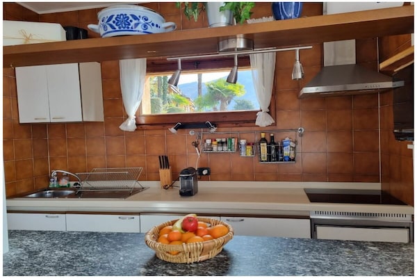 Foto van Appartement Panorama met zwembad - Vakantiehuis in Maccagno - Untagged