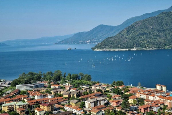 Foto van Appartement Panorama met zwembad - Vakantiehuis in Maccagno - Untagged