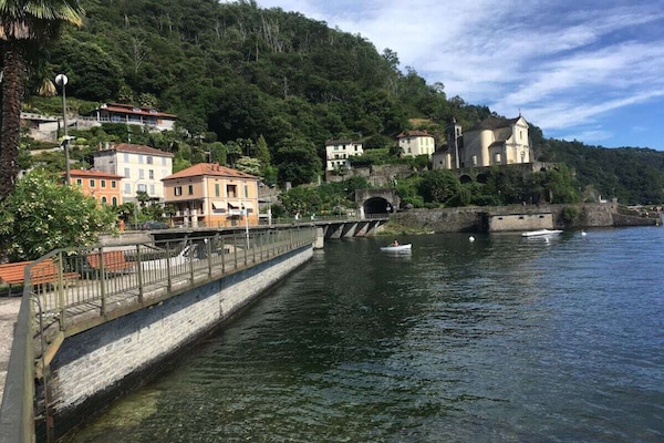 Foto van Appartement Panorama met zwembad - Vakantiehuis in Maccagno - Untagged