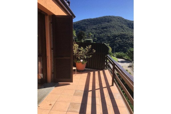 Foto van Appartement Panorama met zwembad - Vakantiehuis in Maccagno - Untagged