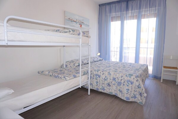 Foto van Appartement in Porto Santa Margherita bij Strand - Vakantiehuis in Porto Santa Margherita (VE) - BedRoom