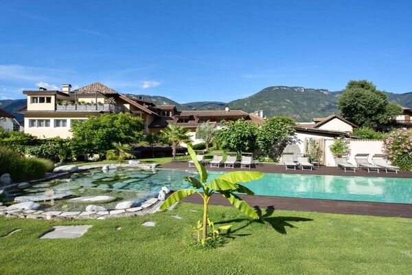 Foto van Roze Dame App. met balkon - Vakantiehuis in Nals - Untagged