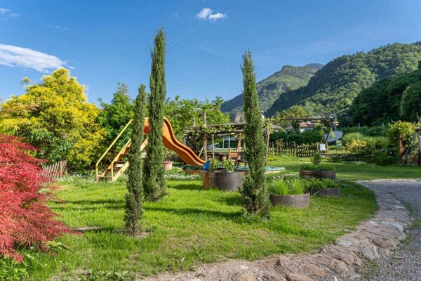 Foto van Roze Dame App. met balkon - Vakantiehuis in Nals - Untagged