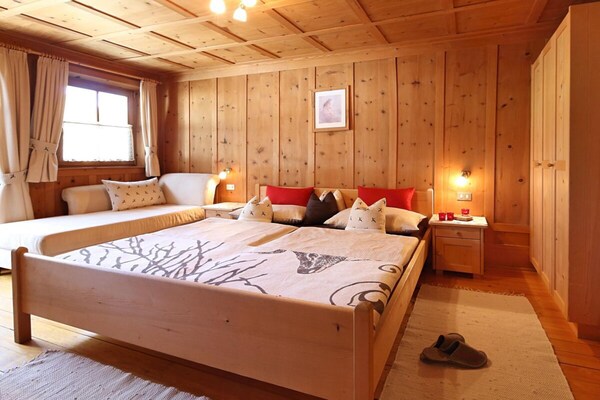 Foto van Berg op de boerderij - Vakantiehuis in Gsies - BedRoom