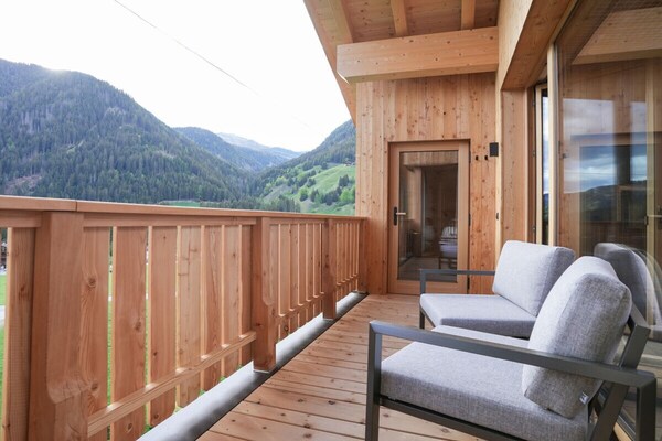 Foto van Boerderijloft Zonneschijn - Vakantiehuis in Valle di Casies - TerraceBalcony