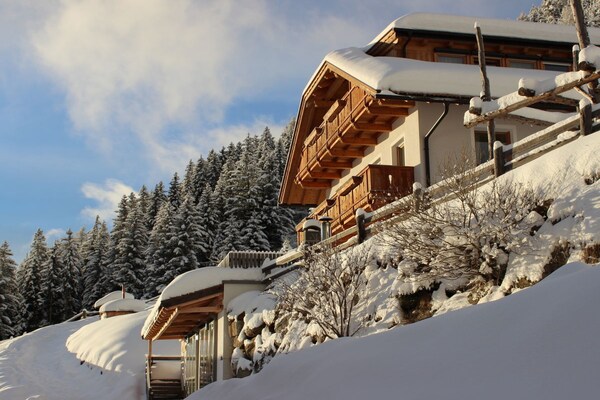 Foto van Berglodge Oberplantal - Vakantiehuis in Tesselberg - ExteriorWinter
