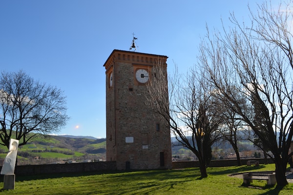 Foto van Rustig dorpsverblijf met open haard - Vakantiehuis in Castellarano - AreaSummer20KM