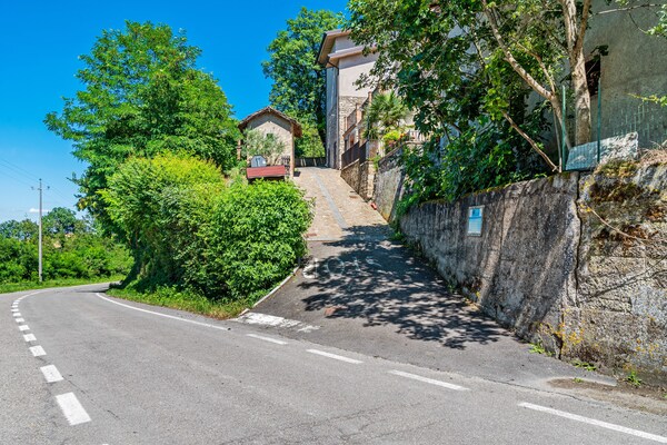Foto van Vakantiehuis Ca' De' Grimaldi met tuin - Vakantiehuis in Castellarano - HallReception