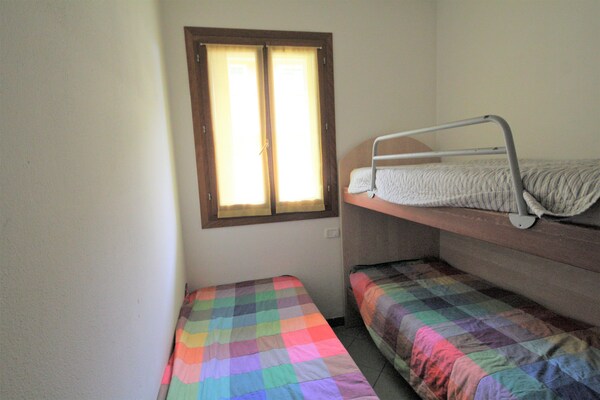 Foto van Familieverblijf in Rosolina Mare vlakbij zee - Vakantiehuis in Rosolina Mare RO - BedRoom