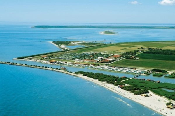 Foto van Gemoedelijk appartement nabij Venetië met zwembad - AreaSummer20KM