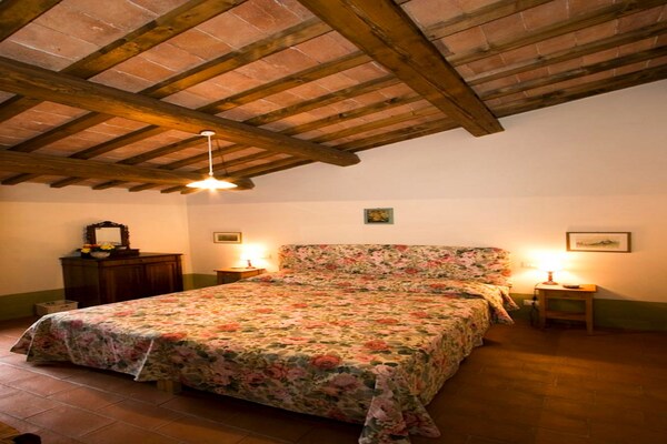 Foto van Ruim huis met zwembad - Vakantiehuis in Brisighella - BedRoom
