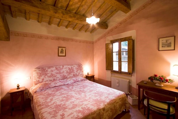 Foto van Ruim huis met zwembad - Vakantiehuis in Brisighella - BedRoom