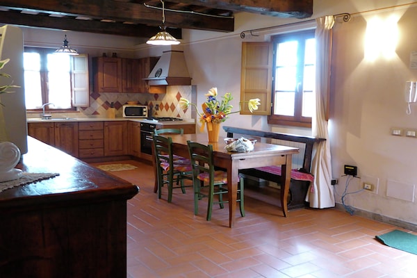 Foto van Vakantiehuis in Montecarelli met Zwembad - Vakantiehuis in Montecarelli - DiningRoom