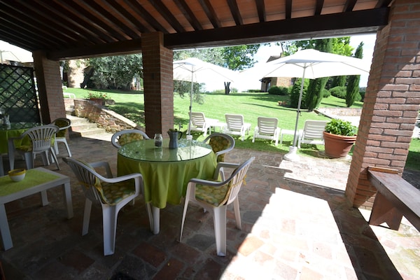Foto van Romola Retreat: Toscaanse ontsnapping - Vakantiehuis in Montaione - TerraceBalcony