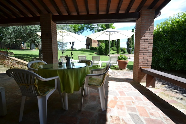 Foto van Romola Retreat: Toscaanse ontsnapping - Vakantiehuis in Montaione - ViewSummer