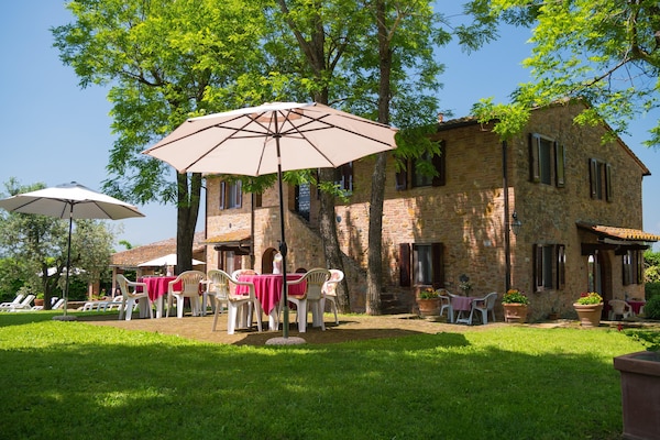 Foto van Romola Retreat: Toscaanse ontsnapping - Vakantiehuis in Montaione - GardenSummer