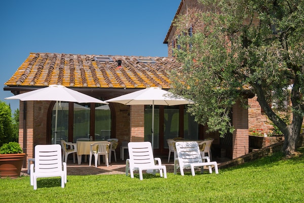 Foto van Romola Retreat: Toscaanse ontsnapping - Vakantiehuis in Montaione - GardenSummer