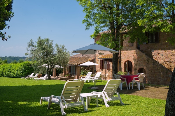 Foto van Romola Retreat: Toscaanse ontsnapping - Vakantiehuis in Montaione - GardenSummer
