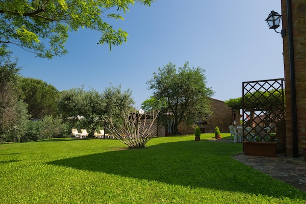 Foto van Romola Retreat: Toscaanse ontsnapping - Vakantiehuis in Montaione - GardenSummer