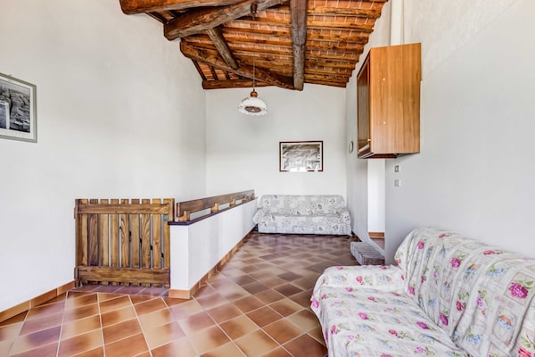 Foto van Rustiek Toscaans stenen huis - Vakantiehuis in Gambassi Terme-Fi - LivingRoom