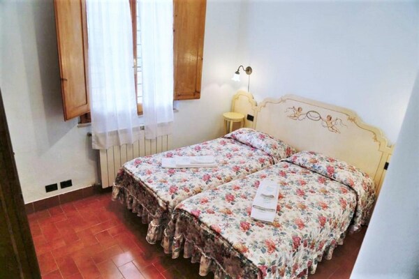 Foto van Charmante Toscaanse retraite - Vakantiehuis in Gambassi Terme (FI) - BedRoom