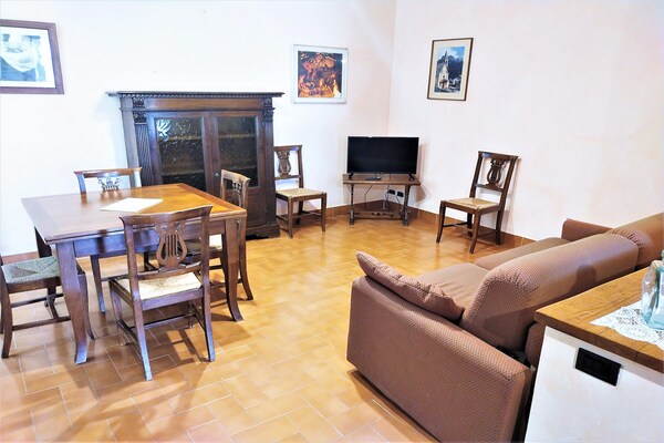 Foto van Charmante Toscaanse retraite - Vakantiehuis in Gambassi Terme (FI) - LivingRoom