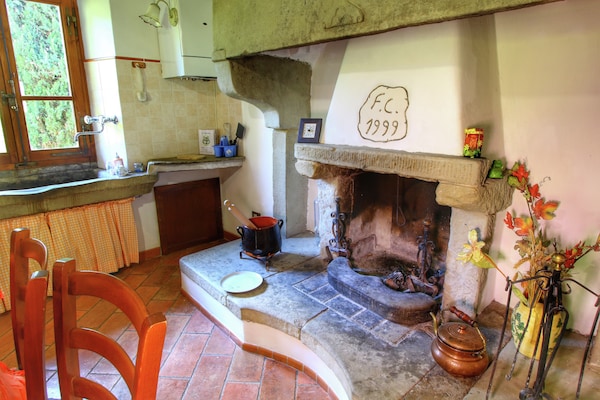 Foto van Opvallende boerderij, Ortignano - Vakantiehuis in Ortignano - LivingRoom