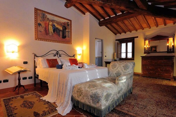 Foto van Toscaanse familievilla met sauna - Vakantiehuis in Bucine - BedRoom