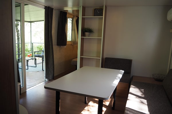 Foto van Stacaravan met eigen veranda in Toscane - Vakantiehuis in Capannole - DiningRoom