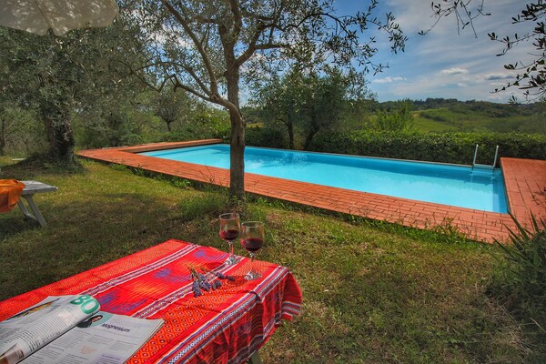 Foto van Gezellige boerderij in Le Tolfe met een zwembad - Vakantiehuis in Siena - PoolOfHouse