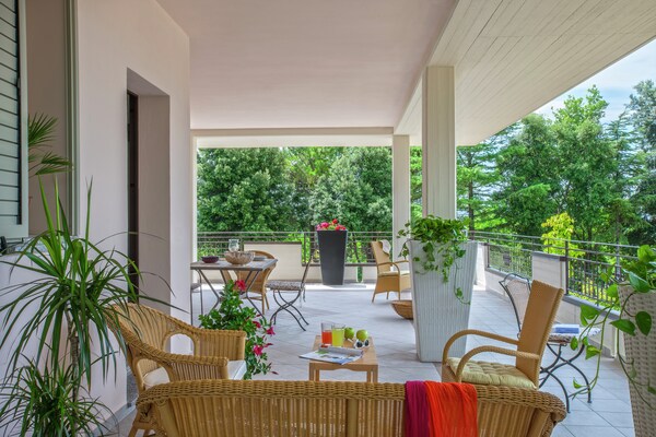 Foto van Prachtig verblijf in Tavullia - Vakantiehuis in Tavullia - TerraceBalcony