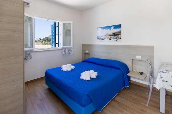 Foto van Appartement in Favignana met gedeeld zwembad - Vakantiehuis in Favignana - BedRoom