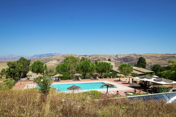 Foto van Rustiek Siciliaans toevluchtsoord met spa - Vakantiehuis in Ciolino Resuttano - ViewSummer