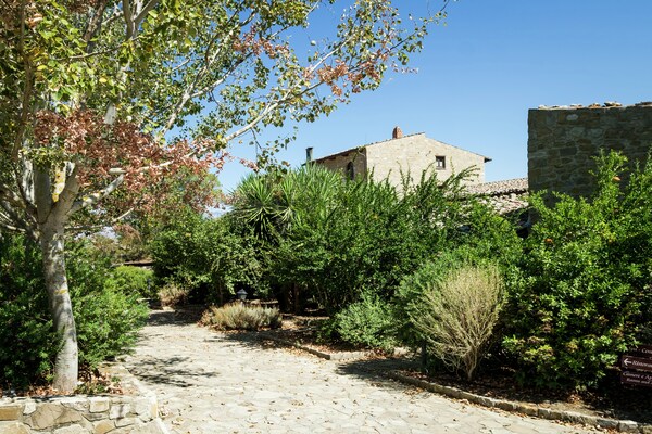 Foto van Rustiek Siciliaans toevluchtsoord met spa - Vakantiehuis in Ciolino Resuttano - GardenSummer