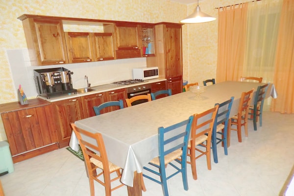 Foto van Villa met uitzicht op de Etna, tuin en zwembad - Vakantiehuis in Santa Venerina - Kitchen
